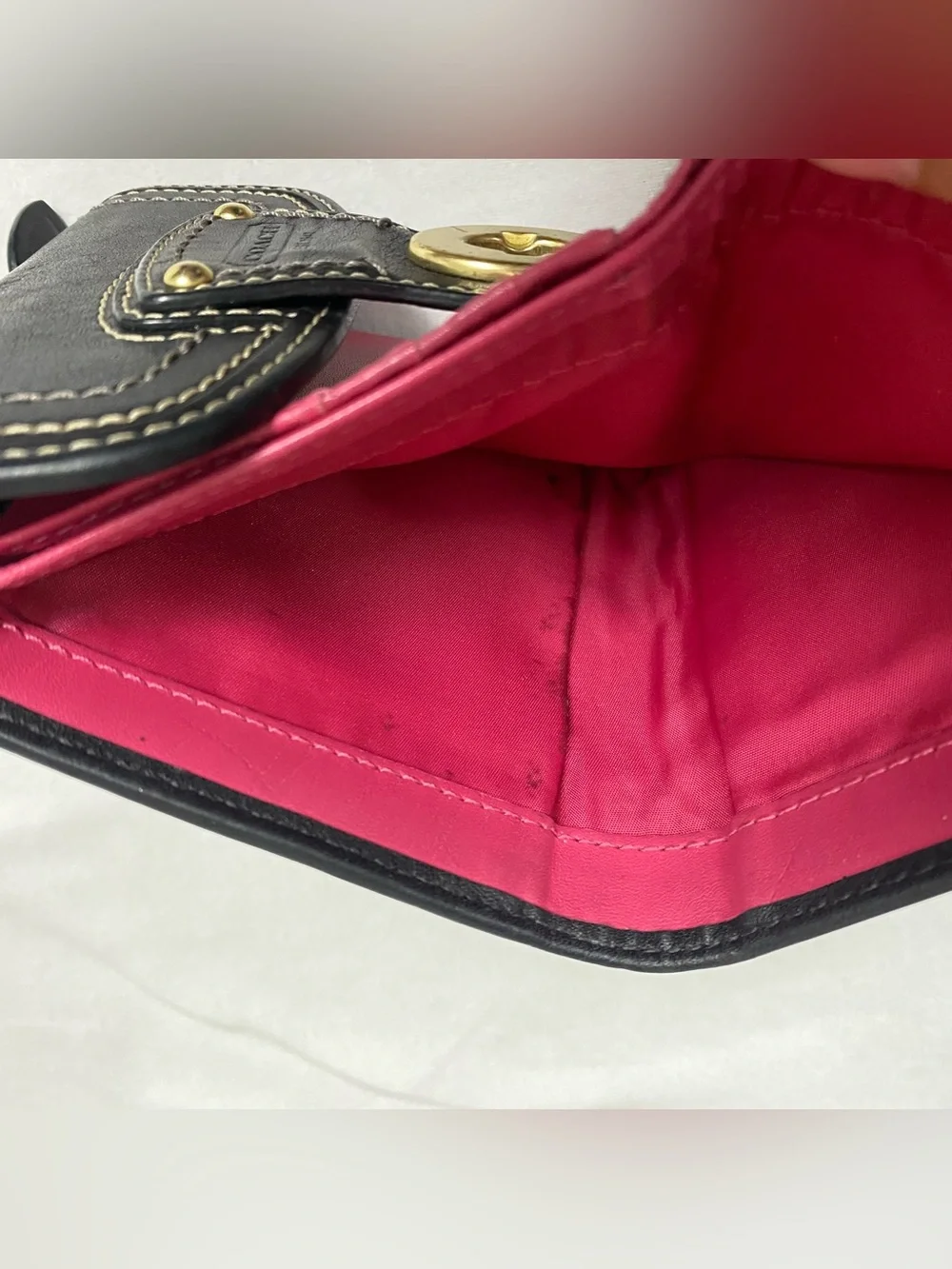 Rare Vintage Coach Black Leather Wallet with Gold Turnlock